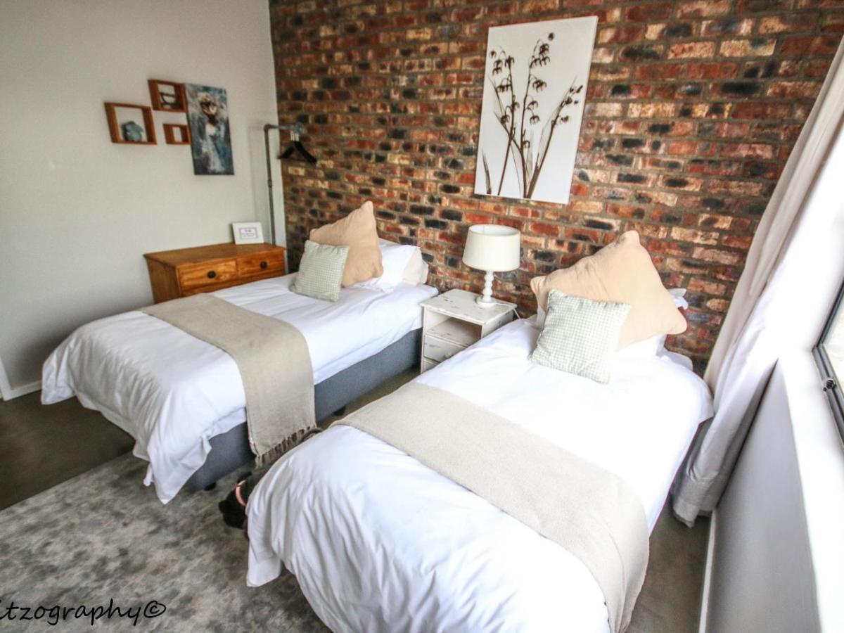 The Stoke House Apartment Clarens Ngoại thất bức ảnh