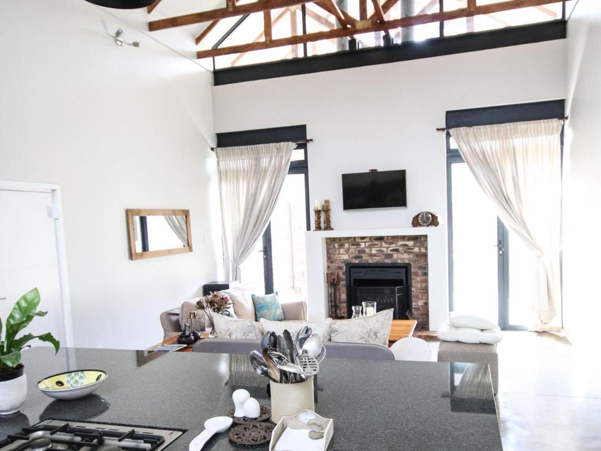 The Stoke House Apartment Clarens Ngoại thất bức ảnh