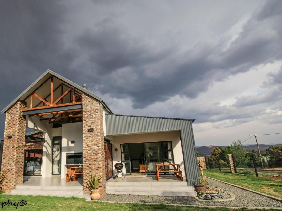 The Stoke House Apartment Clarens Ngoại thất bức ảnh