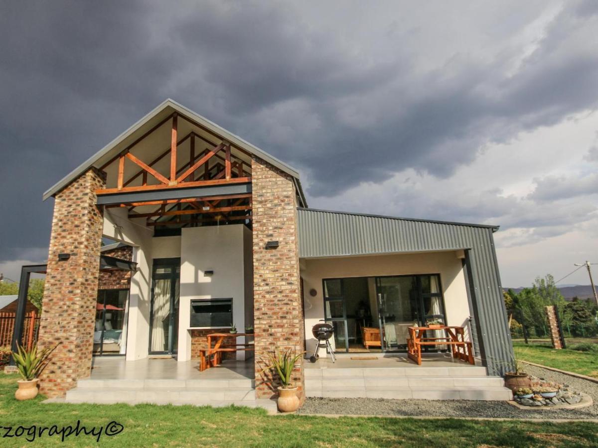 The Stoke House Apartment Clarens Ngoại thất bức ảnh