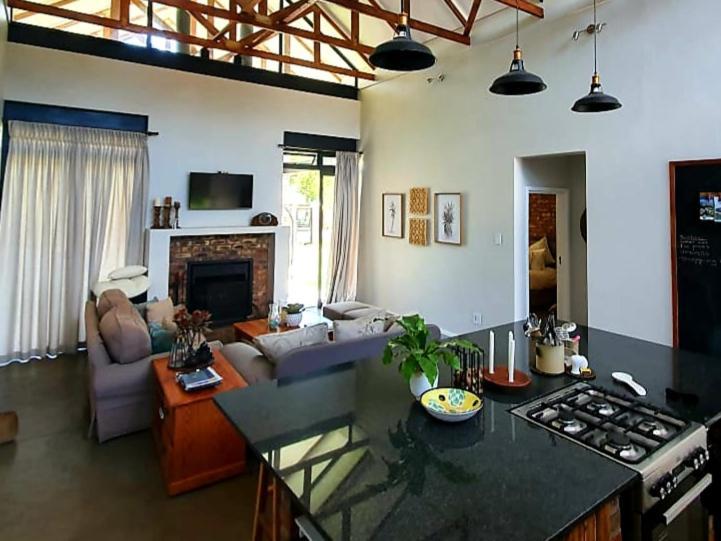 The Stoke House Apartment Clarens Ngoại thất bức ảnh