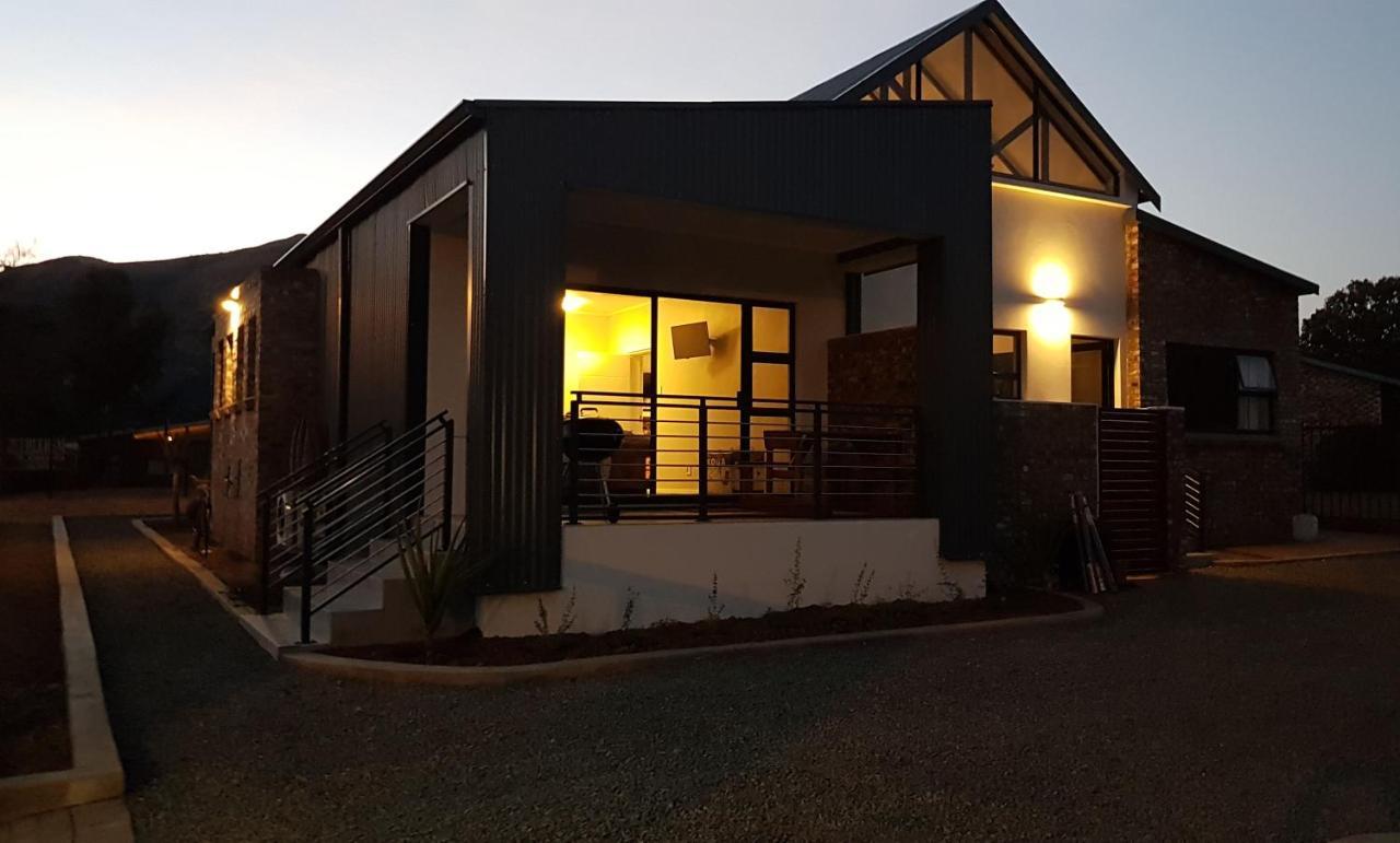 The Stoke House Apartment Clarens Ngoại thất bức ảnh