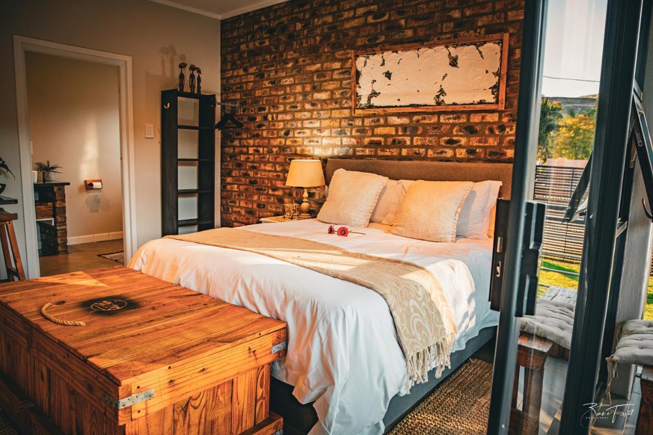 The Stoke House Apartment Clarens Ngoại thất bức ảnh